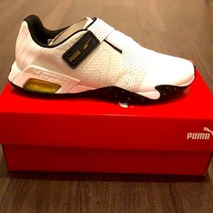 Puma lifestyle slip-on sneakers
